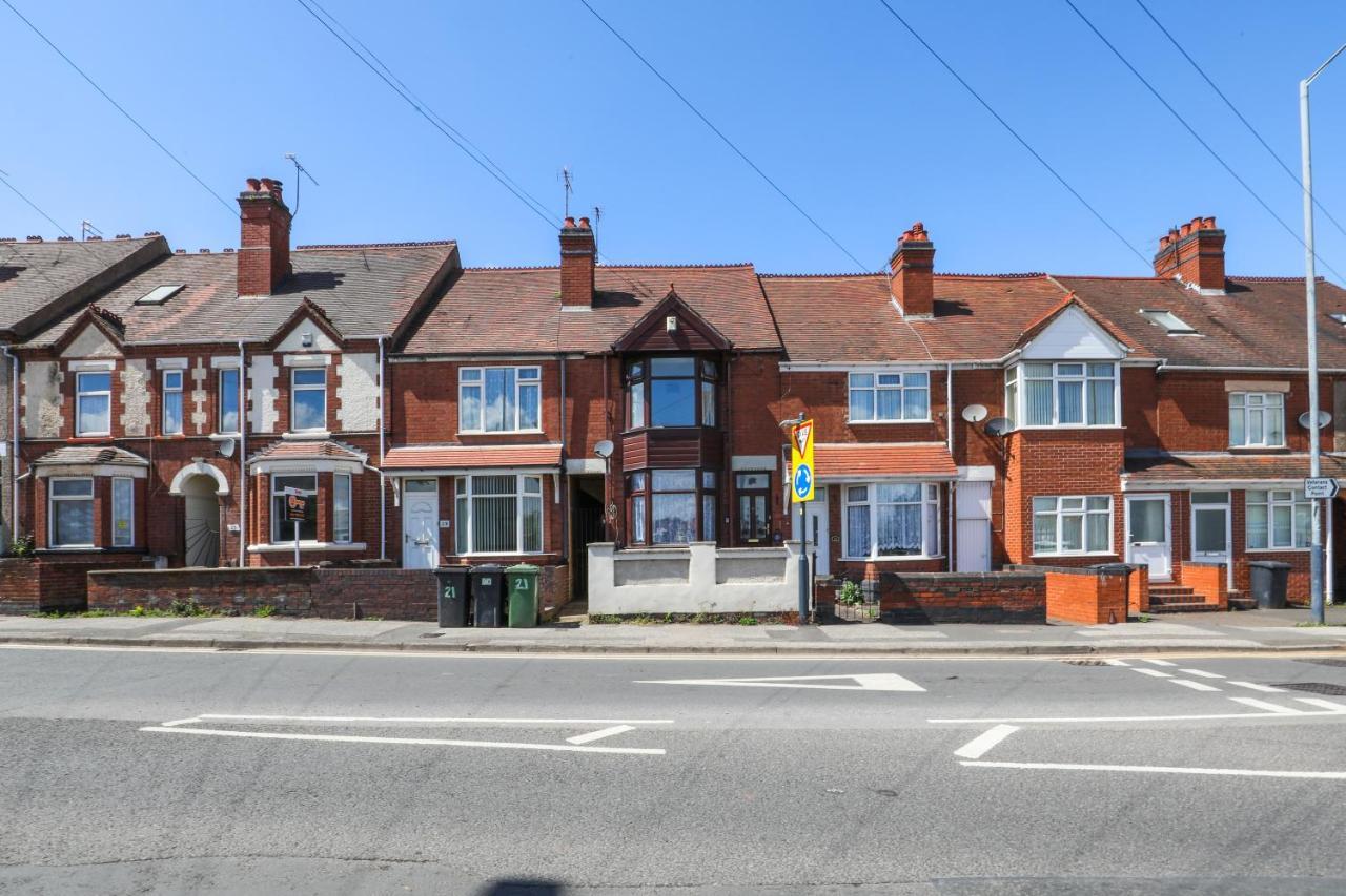 Nuneaton - Ideal 3 Bedroom, Wi-Fi Parking, Sleeps 6 - Jrr Stays Екстериор снимка